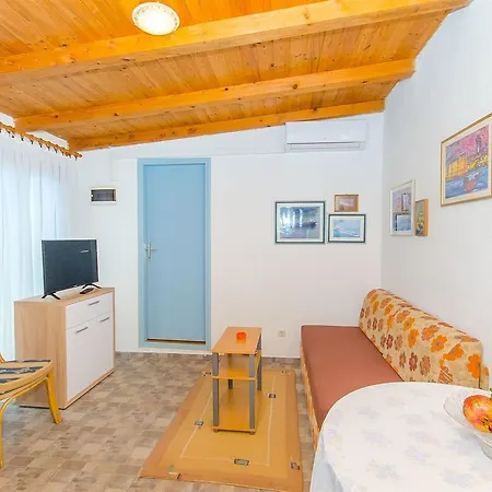 Casa de Férias House Mislav Ii